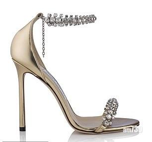 紅氈Jimmy Choo未售先驕