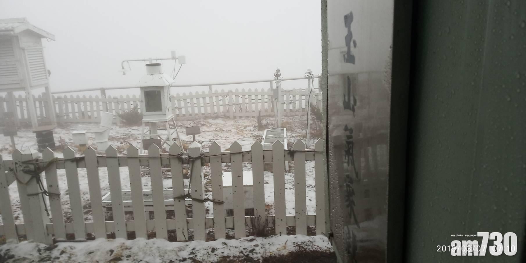 台灣玉山落雪 平地氣溫低見11度