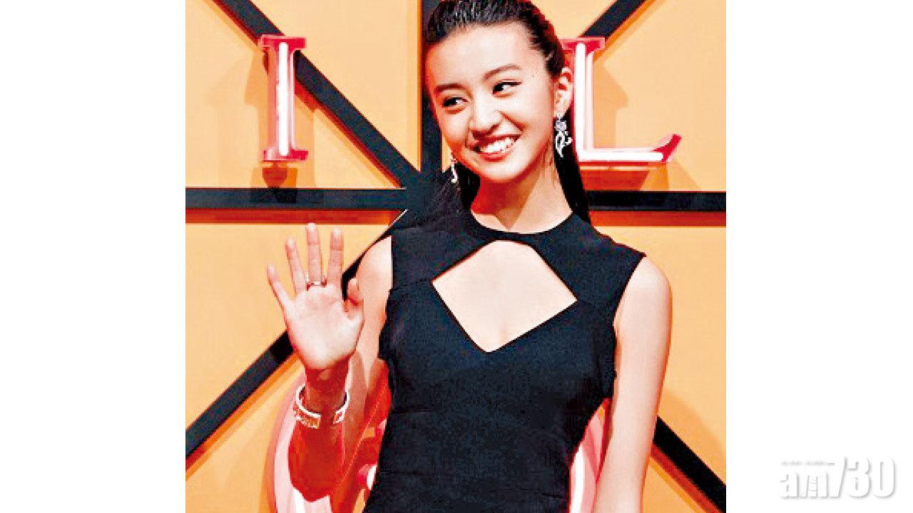 光希貼身裙騷身材