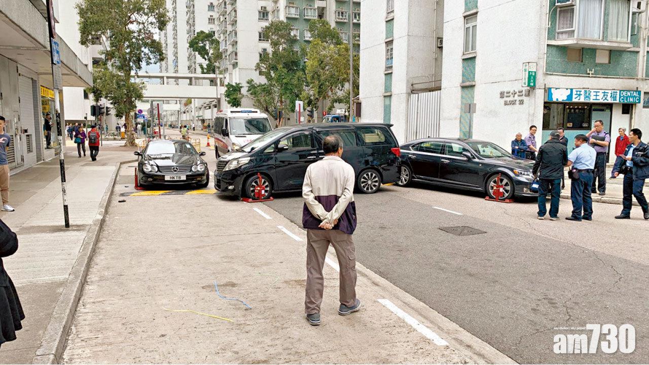 不滿第一城「1分鐘」鎖車 車主3車霸路抗議