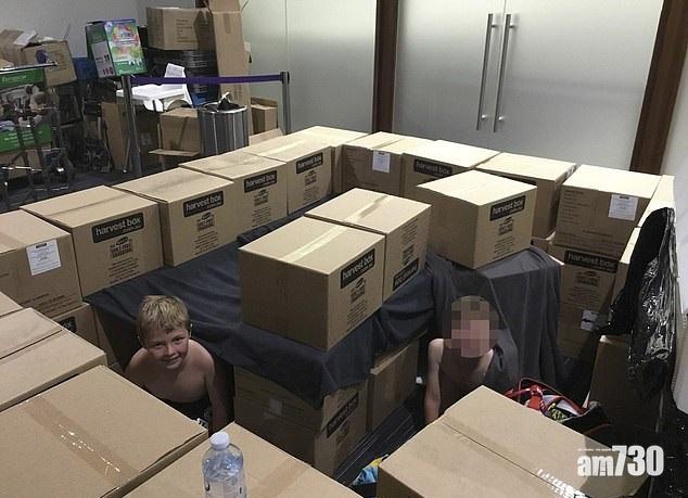 【咁都得】航班天氣惡劣轉飛墨爾本  3童獲安排睡地下