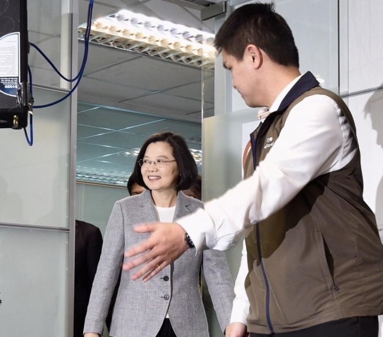 【台總統選戰】蔡英文參加黨內初選 爭取提名競逐連任