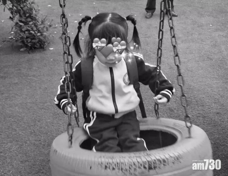 4歲女困車廂9個鐘亡 粗心爸：接電話後忘記了