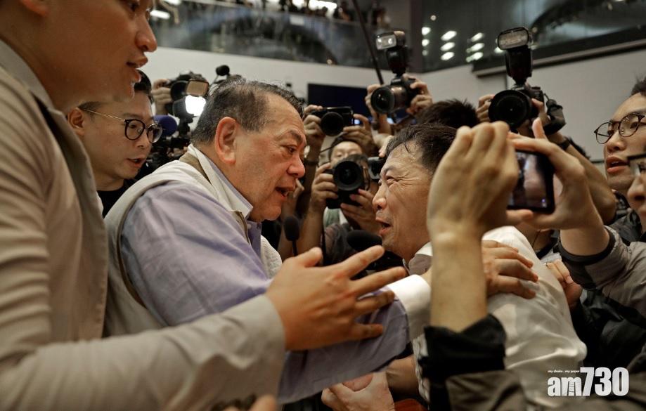 【逃犯條例】建制派轉到另一會議室商討  毛孟靜：何君堯報警是笑話