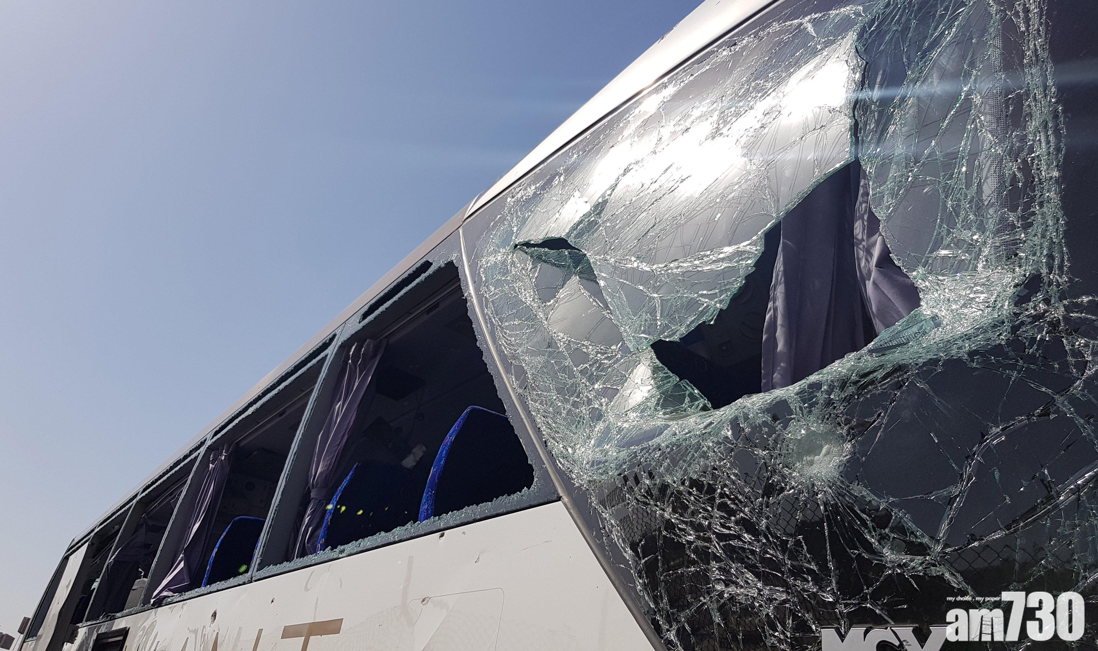 【國際突發】埃及旅遊巴遭炸彈襲擊 最少17傷 (多圖)