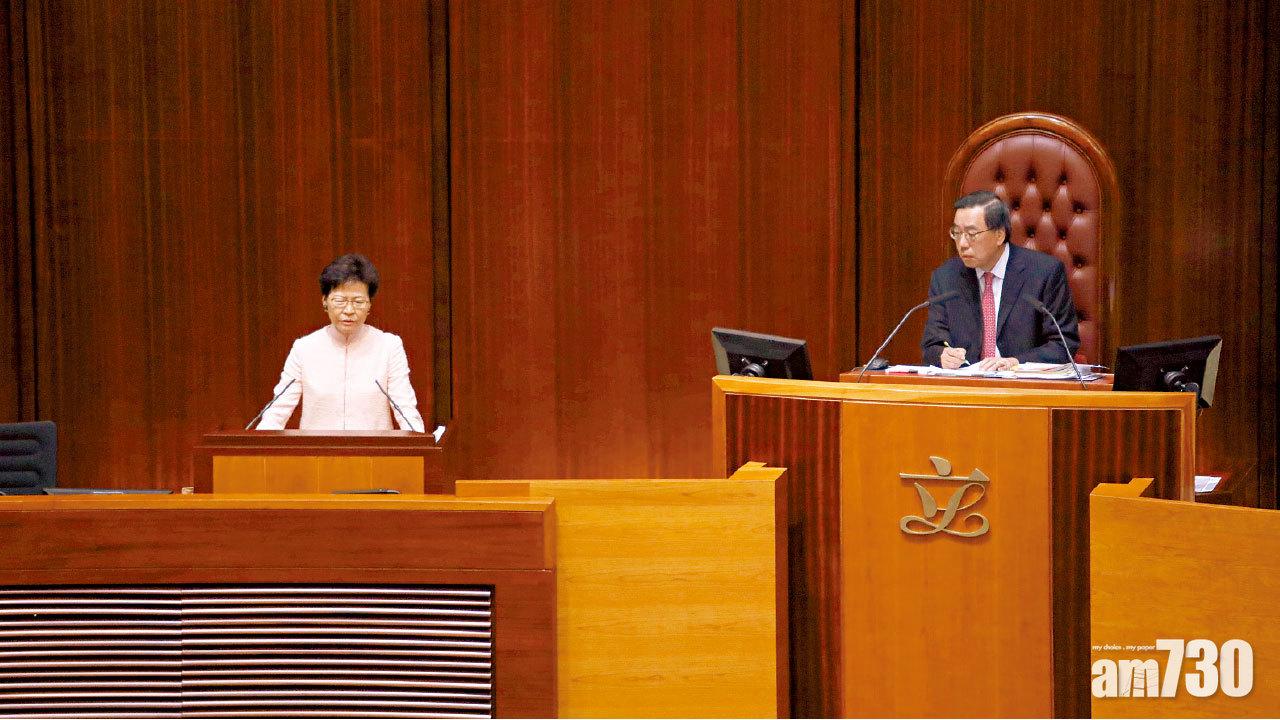 派四千元混亂 林鄭︰會檢討補漏拾遺措施安排