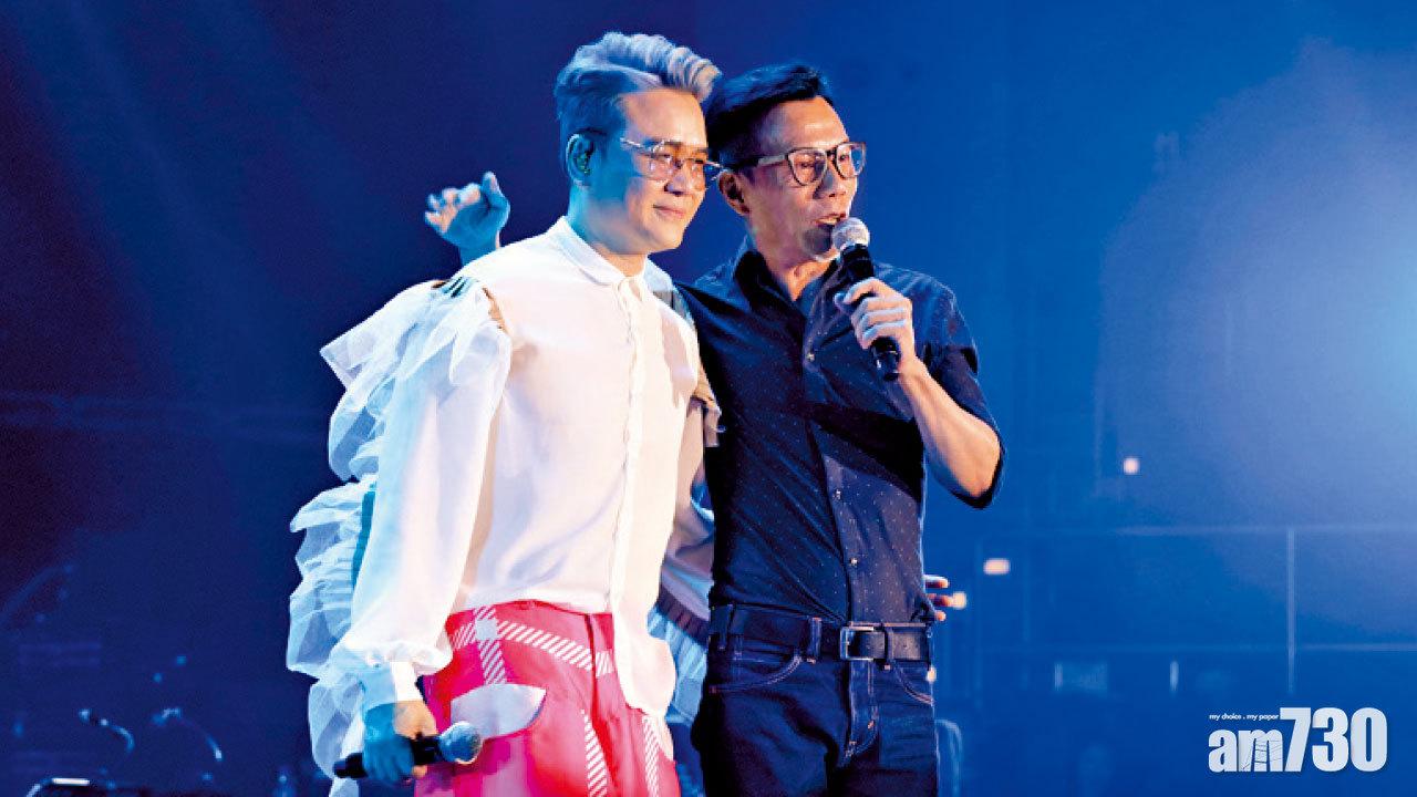 漢洋喜獲李國祥幫手剝衫除褲