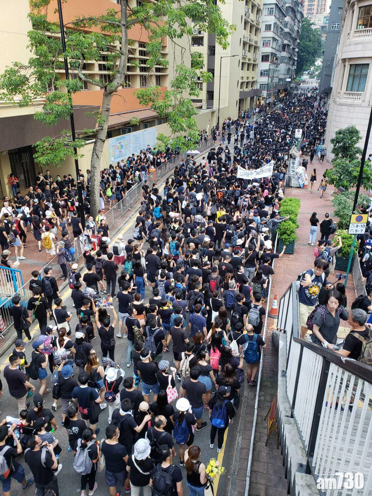 多條非遊行路線包括內告士打道亦開放予遊行人士