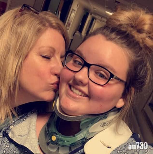 阿女車墮山 母用App搜救