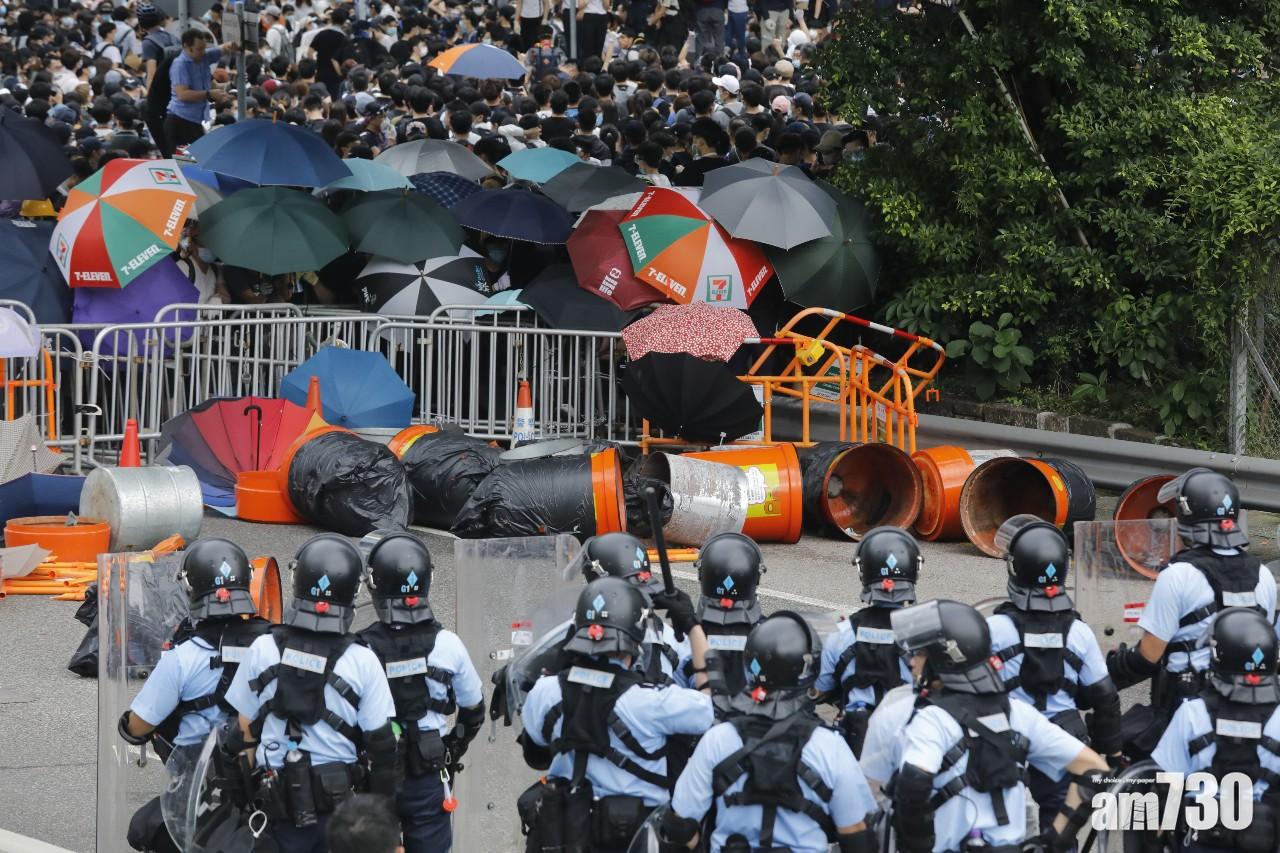 【逃犯條例】警員要求「叫你耶穌見我哋」 市民感冒犯入稟要一哥道歉