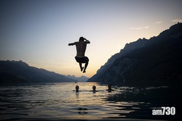 【熱浪襲歐洲】法國3人跳入海消暑  觸發冷休克反應亡