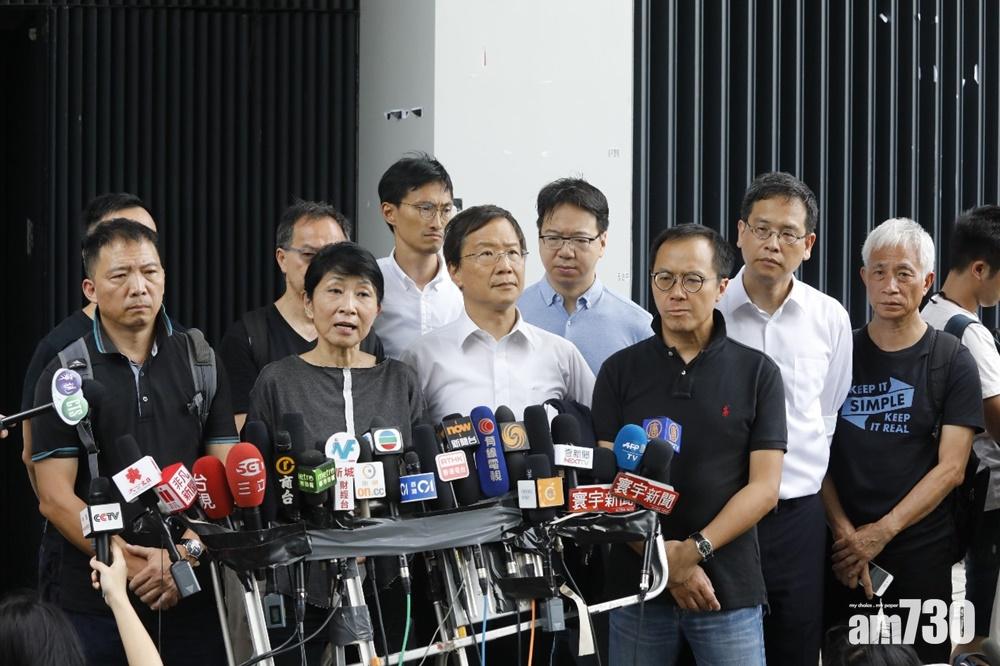 【衝擊立會】批轉移視線給青年  泛民：政府更要為行為負責