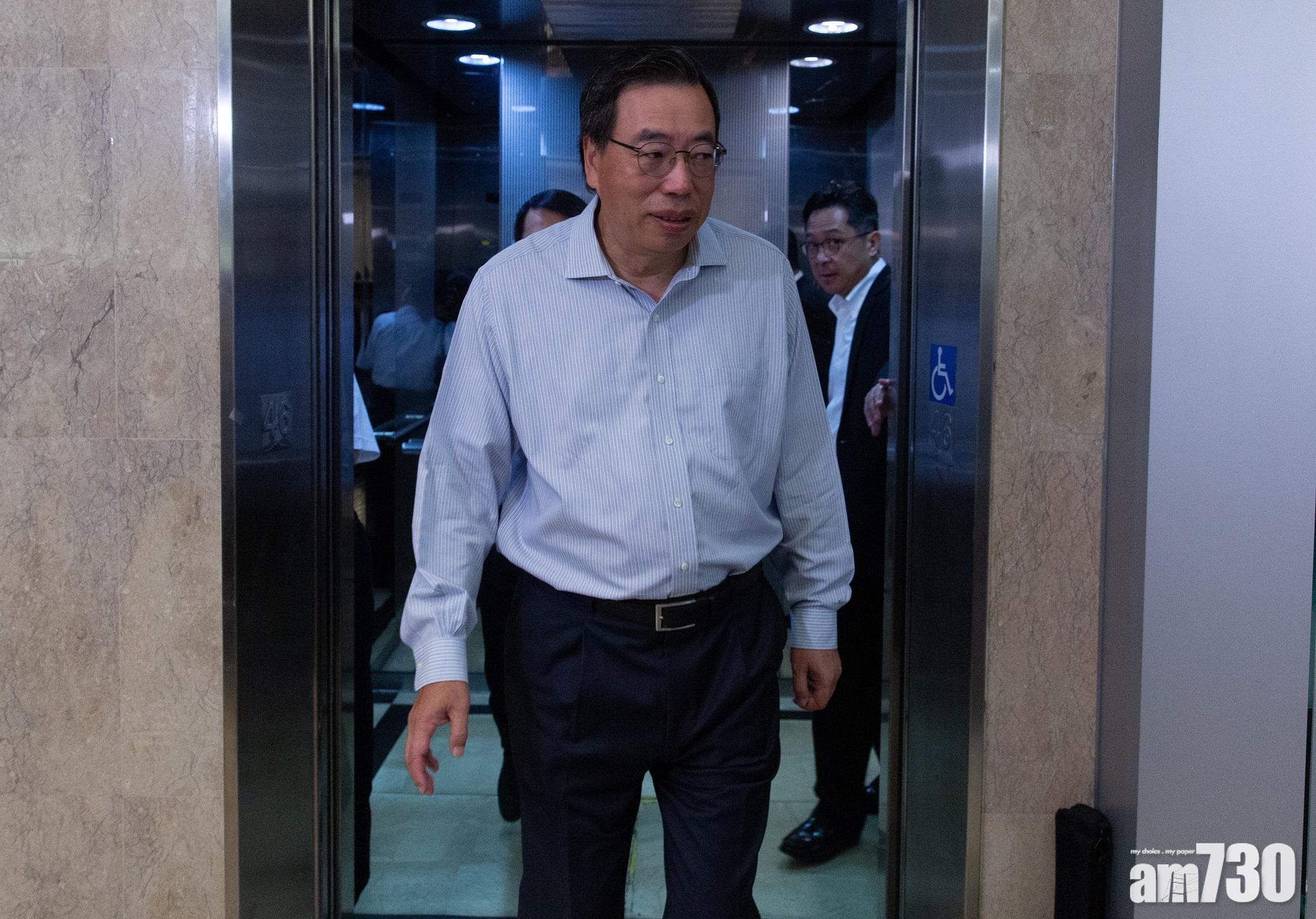 【衝擊立會】立會行管會視察大樓後到金鐘政府合署開會