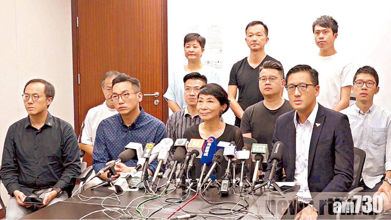 建制派譴責暴力衝擊 民主派斥警部署愚蠢