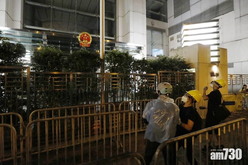 【塗污國徽】國防部：應對香港形勢 駐軍有法規定