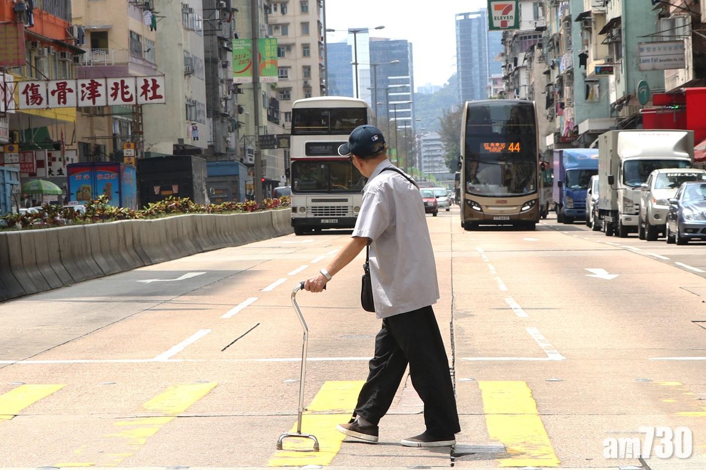 【馬路如虎口】上半年29行人死於交通意外 六成為長者