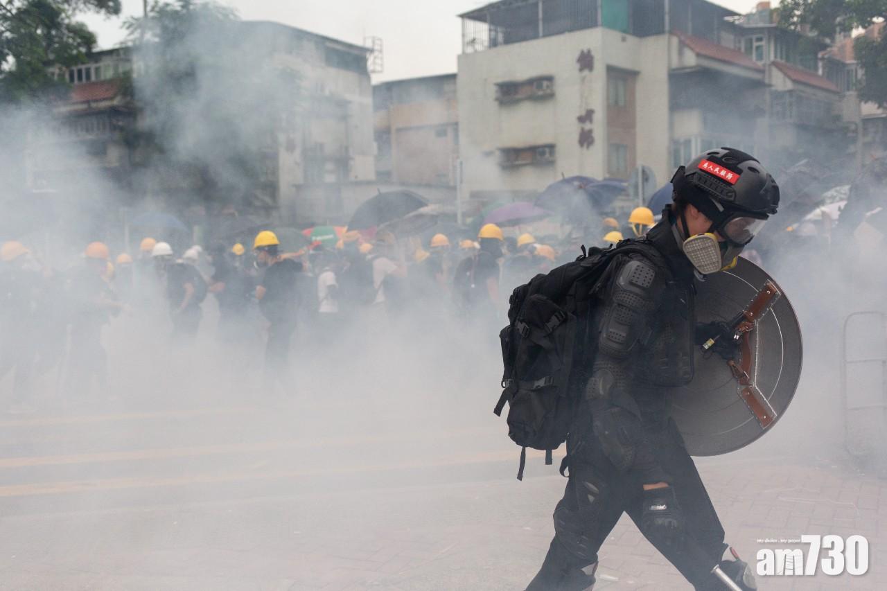 【元朗遊行】港鐵應警方要求西鐵綫安排特別列車朗屏站接乘客離開