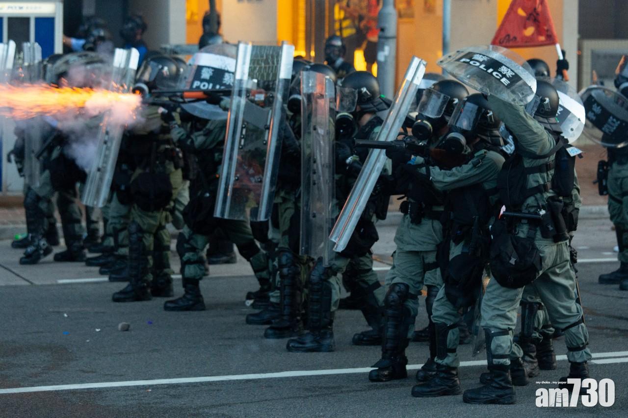 防暴警西環施放摧淚彈驅散示威者
