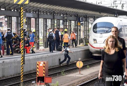 【令人髮指】狂漢推母子落軌  8歲童慘遭高速列車輾斃