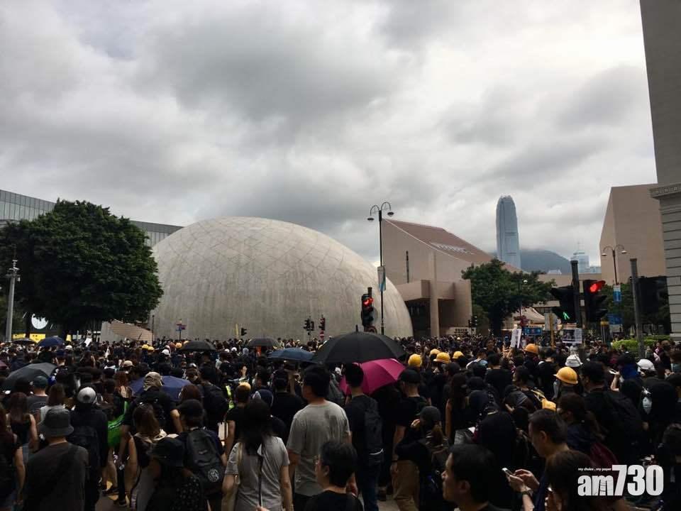 【更新．旺角遊行後】大會稱12萬人參與 部分示威者堵塞紅隧