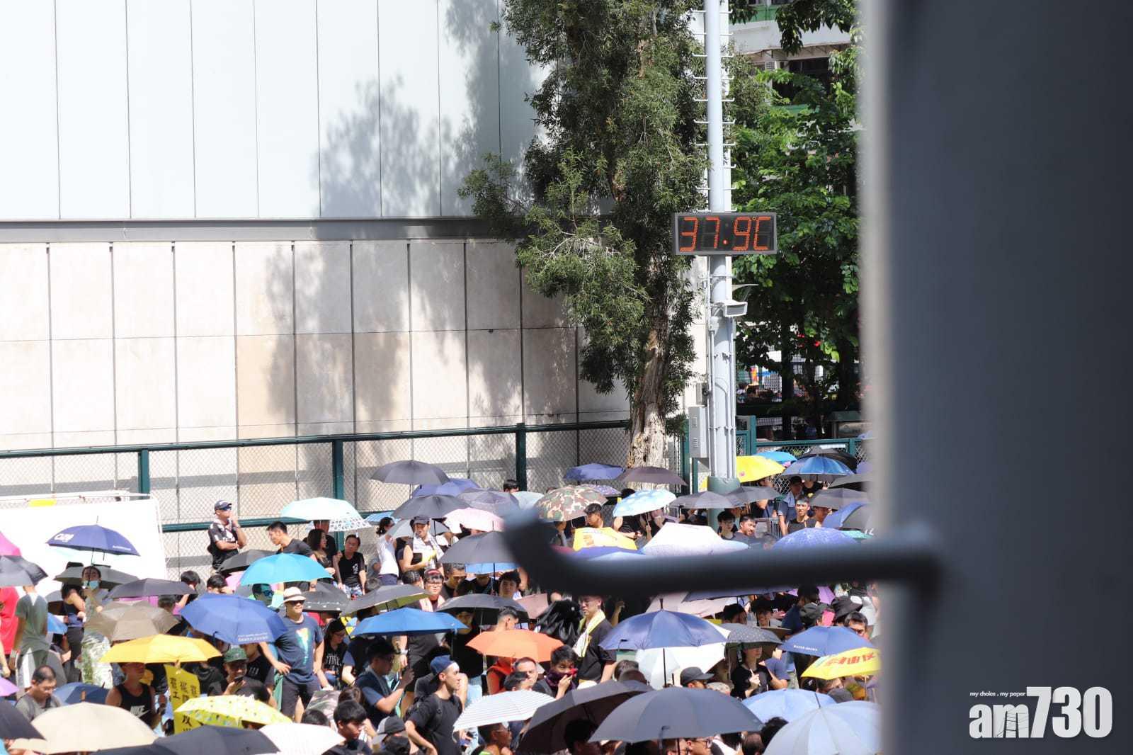 【七區集會】旺角集會氣溫37.9度 有人疑不適被送走