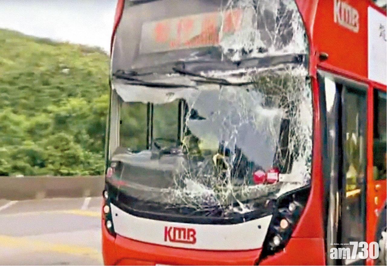 大欖隧道收掣不及 兩巴相撞11傷