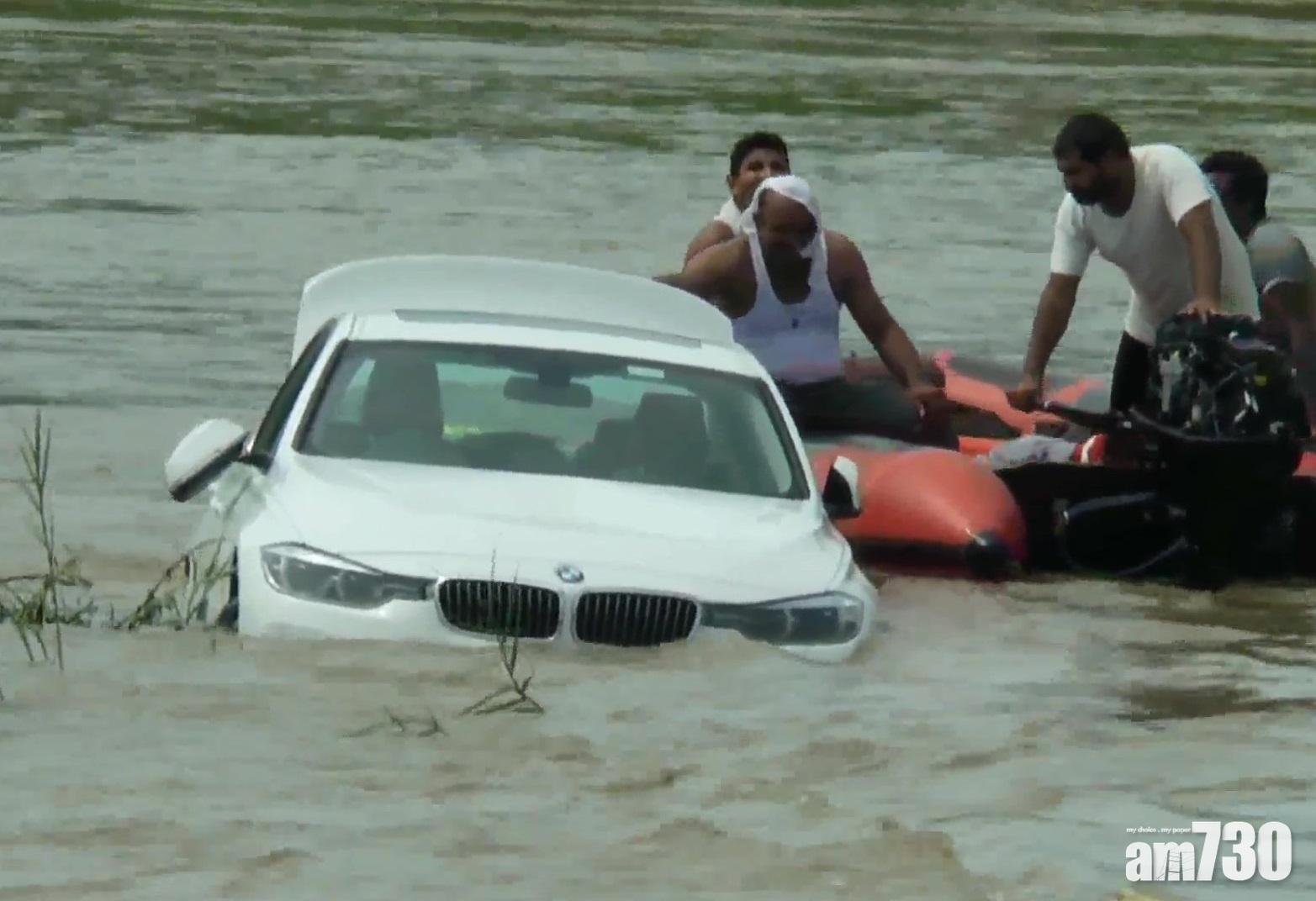 【任性富二代】父母送寶馬做生日禮物  青年嫌棄推車落河