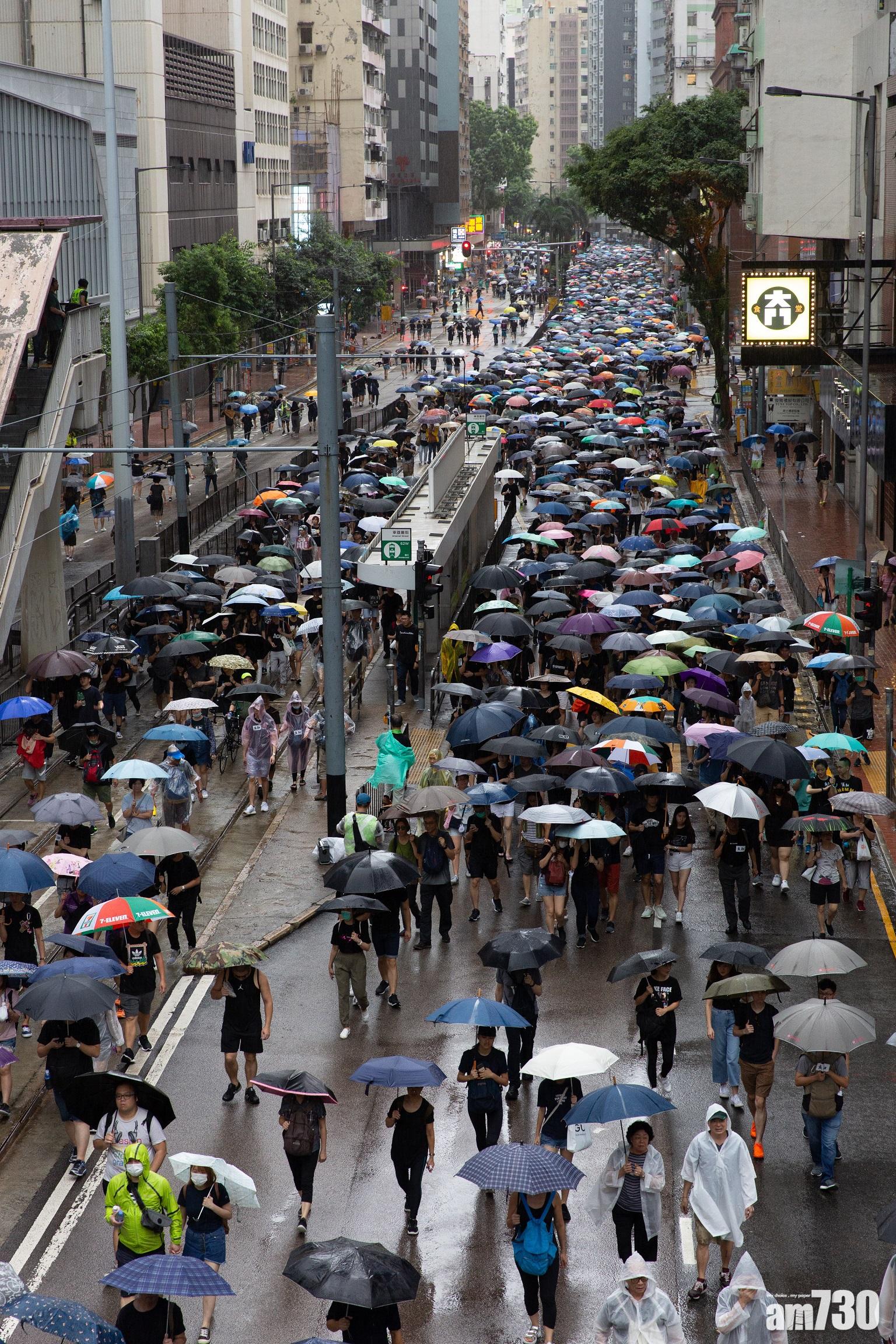 【反修例集會】灣仔警署報案室暫停服務