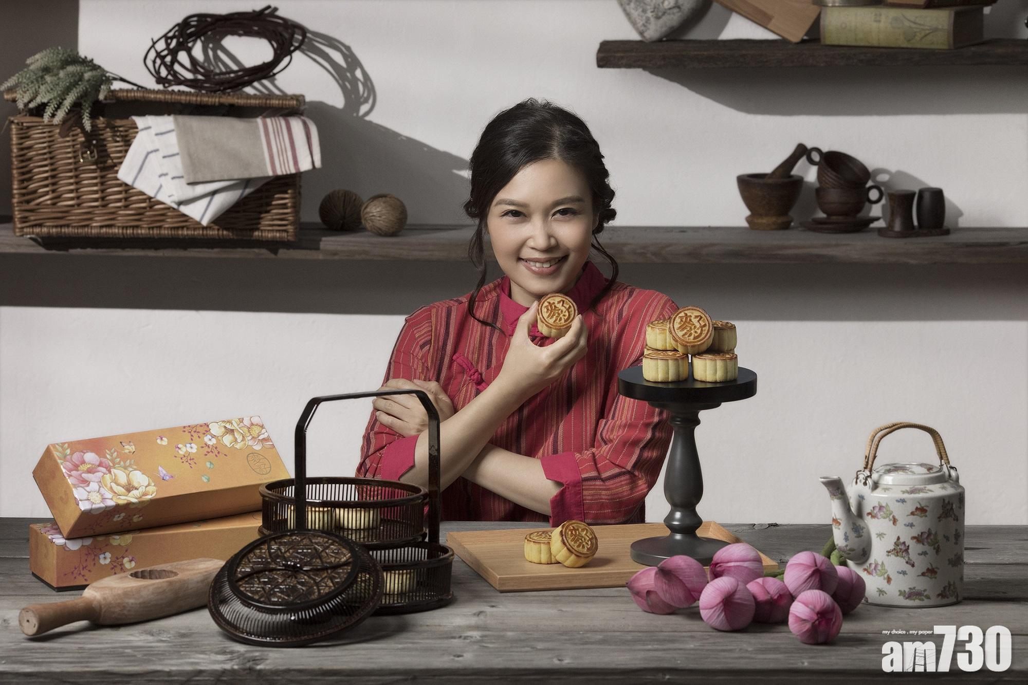 美女廚神Kit Mak推全新十勝紅豆陳皮蛋黃月餅