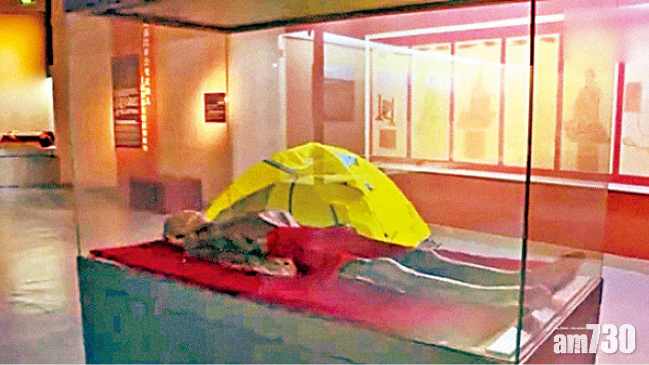 每人2000元獵奇 疆博物館千年乾屍陪睡