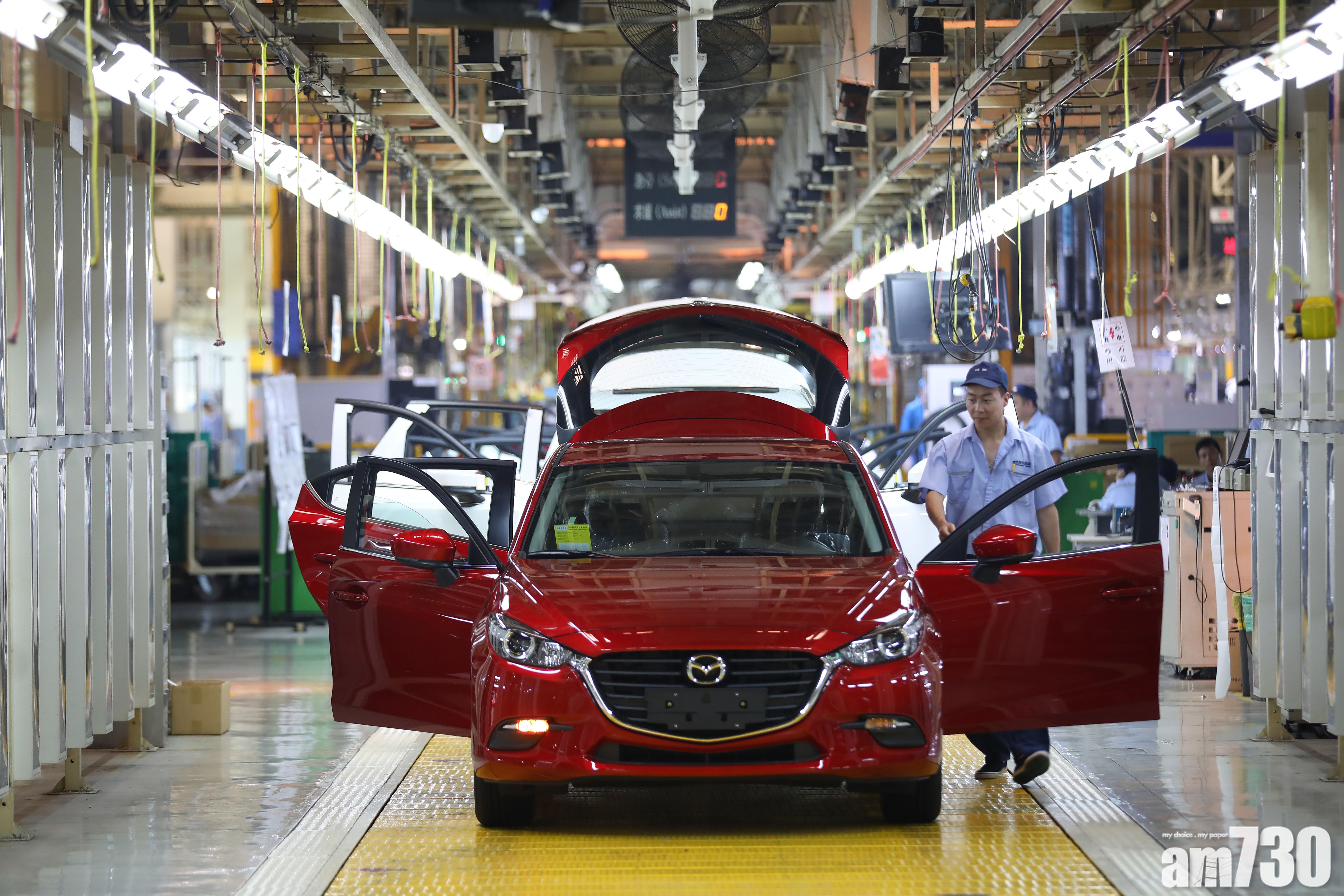 內地上月財新PMI重越盛衰線