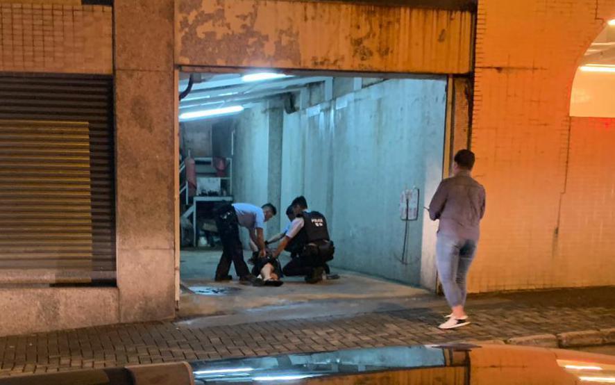 客貨車司機藏類似手槍物體被捕