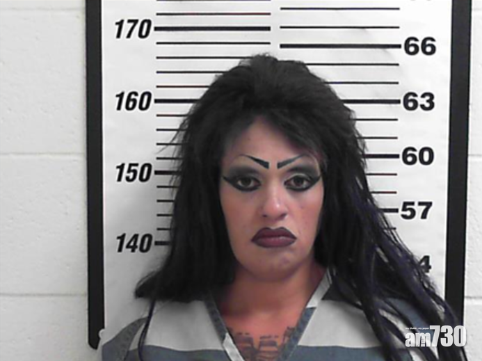 【化妝嘅嘢】38歲媽被捕  犯人照妝容嚇親網民