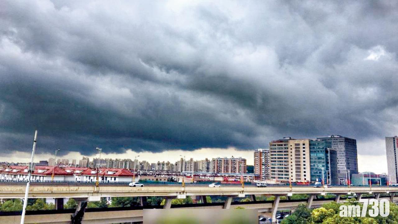 風雨加強 超強颱風「玲玲」趨浙滬