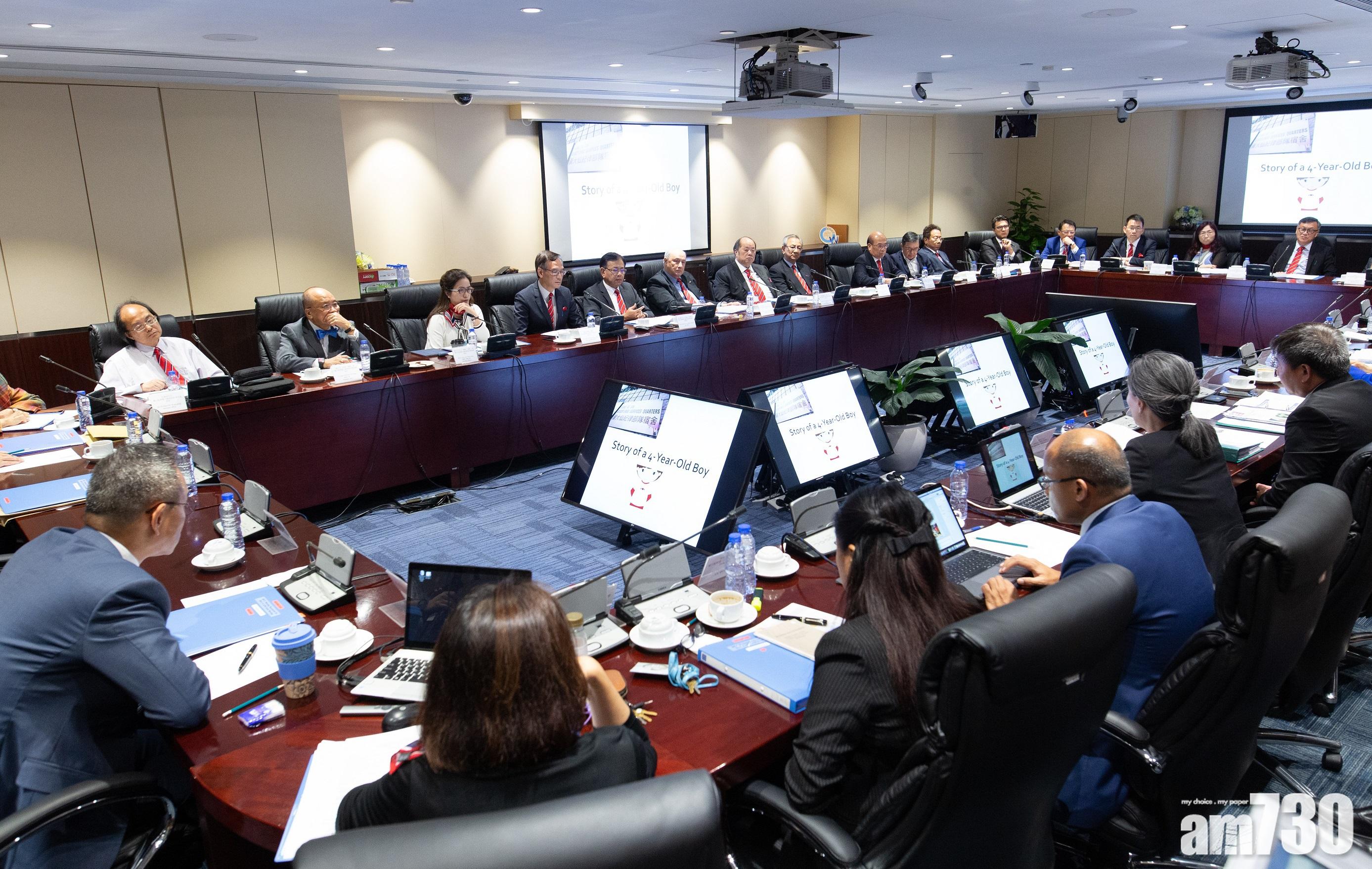 警：逾2200警員及家屬被起底