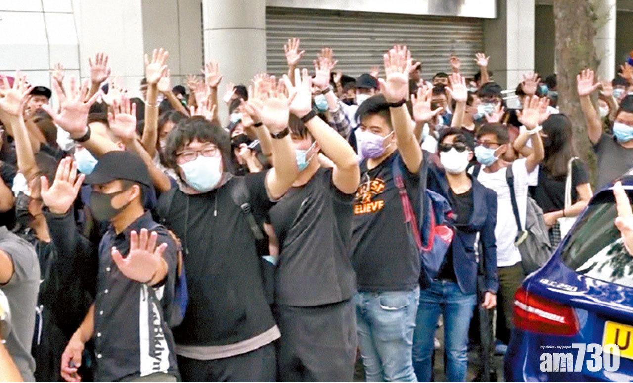 禁蒙面法首控提堂 二人准保釋須守宵禁令
