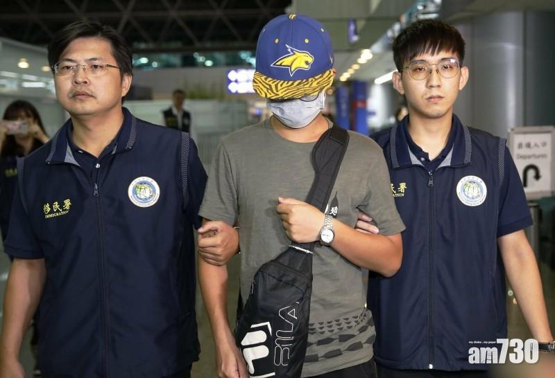 撕連儂牆陸客被驅逐出境 5年內不得入台