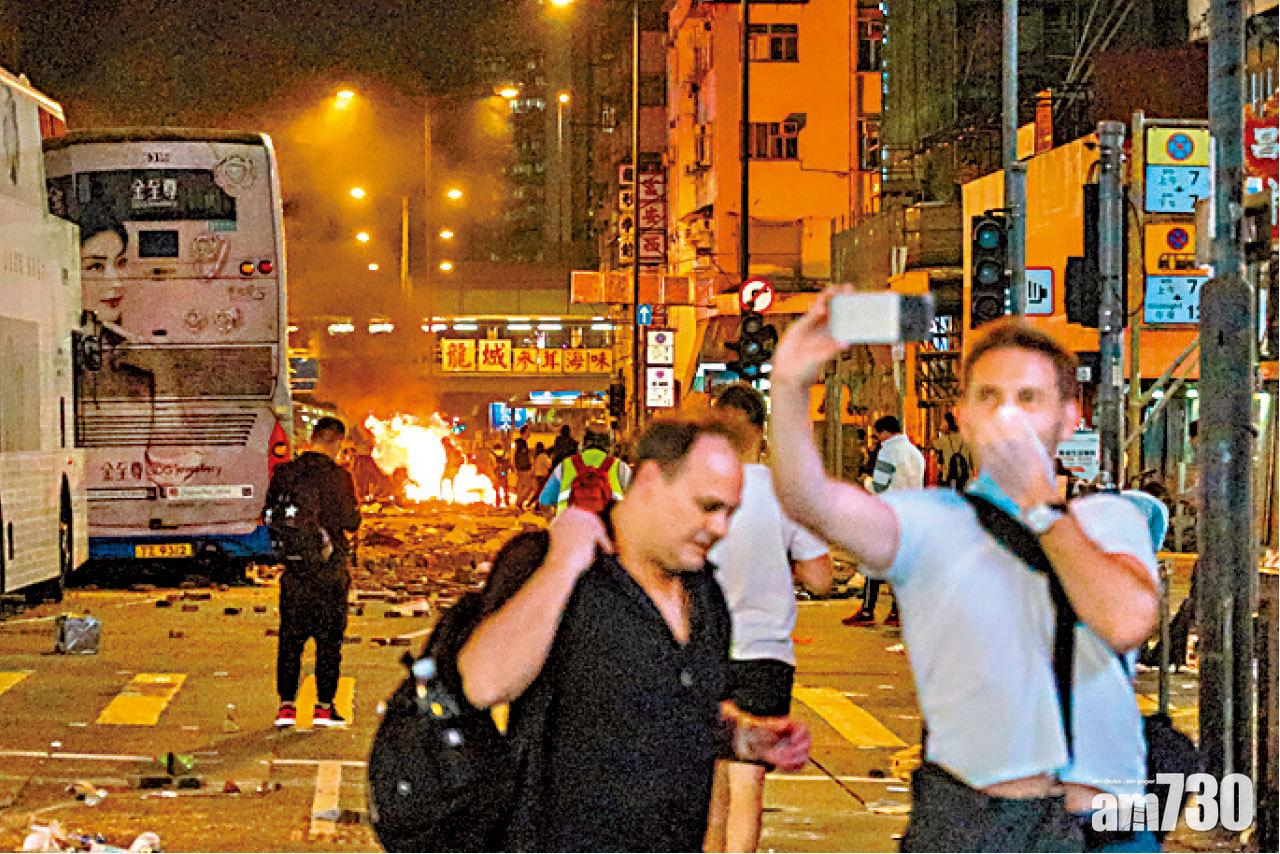 傳再引緊急法 限市民提款 政府兩發聲明澄清