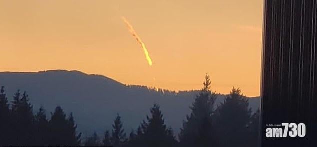 【虛驚一場】巨型火球劃破天空  居民報警：飛機墜毀