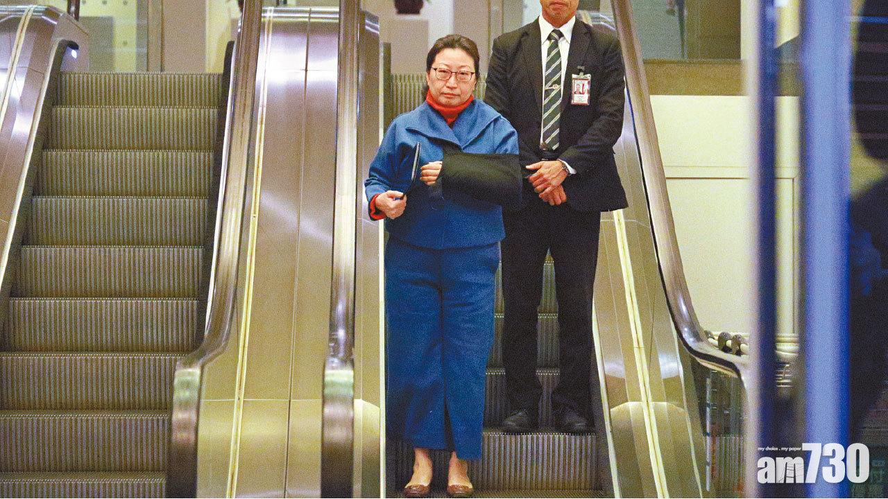 英跌倒做手術轉飛北京治療  鄭若驊負傷20日返港