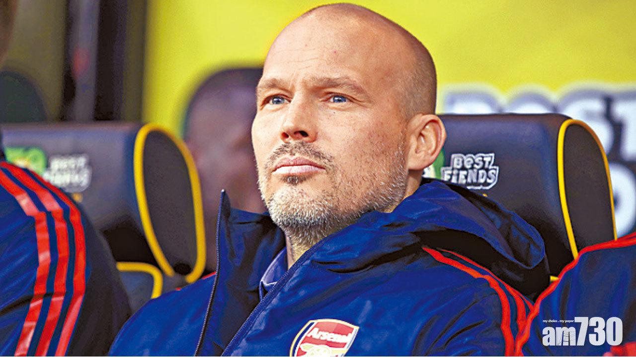 兵工廠迎白禮頓  龍格保欲請教雲加