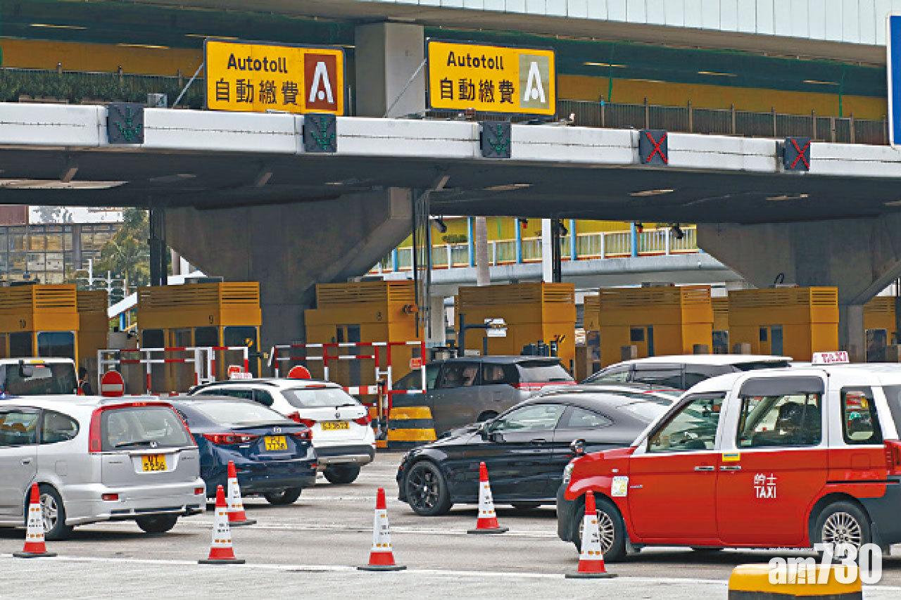 自動繳費系統失靈 紅隧職員人手登記