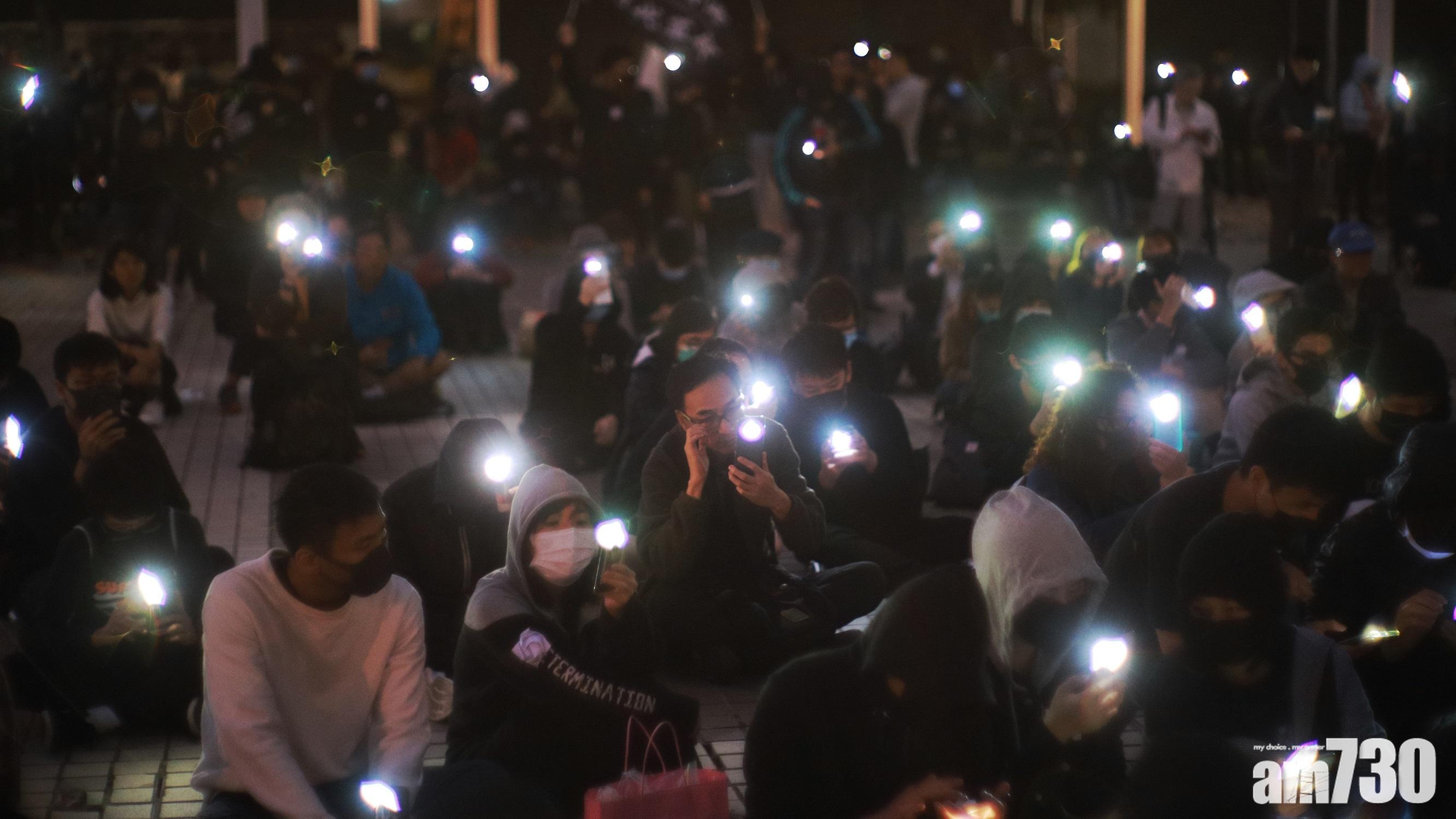 近400人參與痛心疾首追悼會