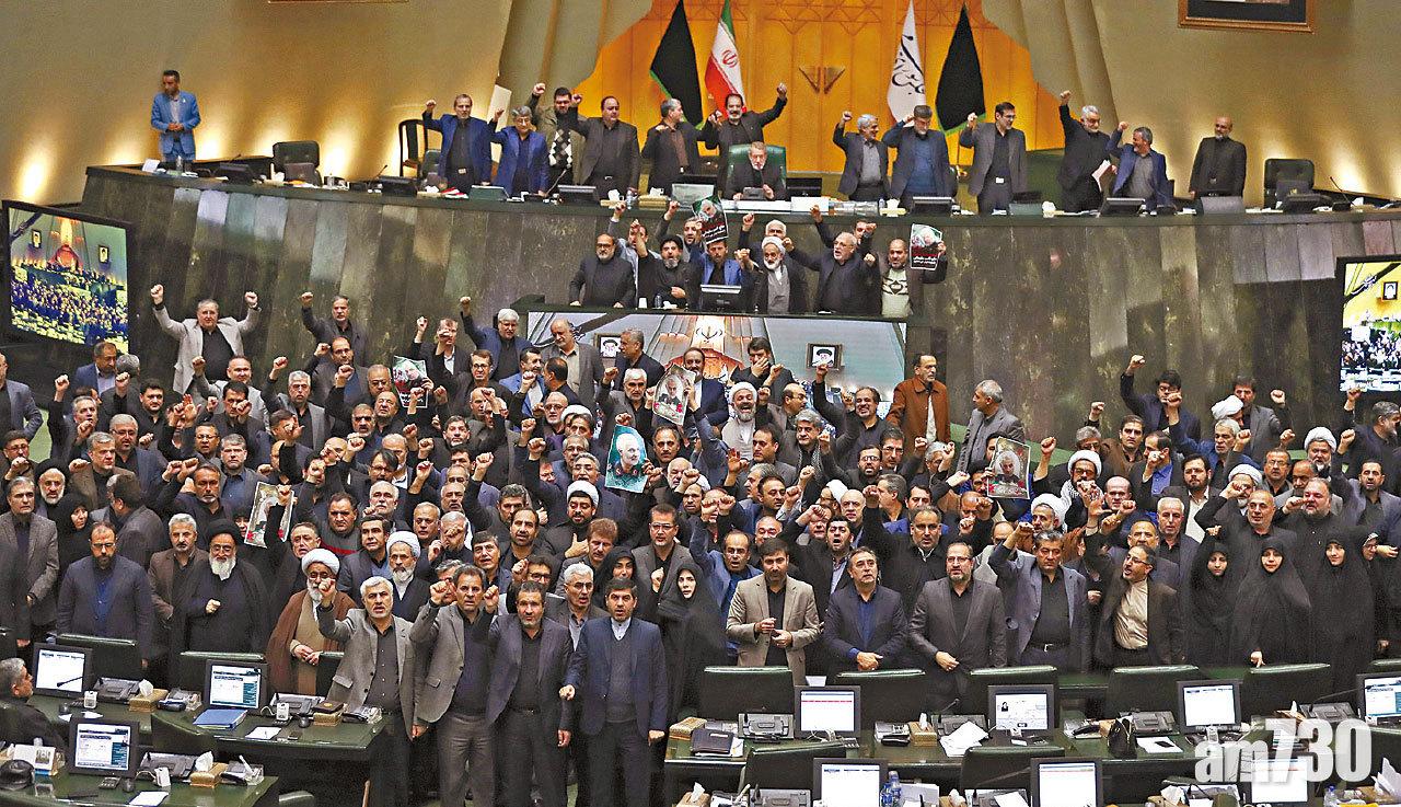 美部署B52轟炸機 伊擬13報復方案