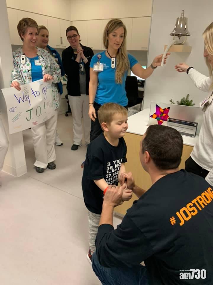 【抗癌小子】6歲男童患血癌康復　回校受英雄式歡呼(有片)