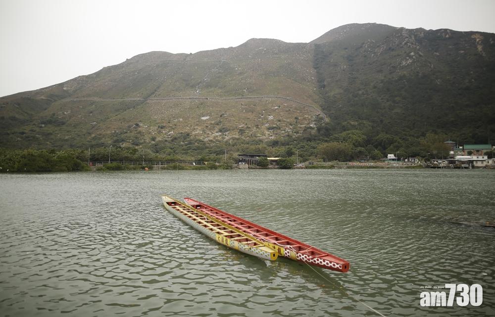 怪風吹翻漁船  兩釣友墮海獲救