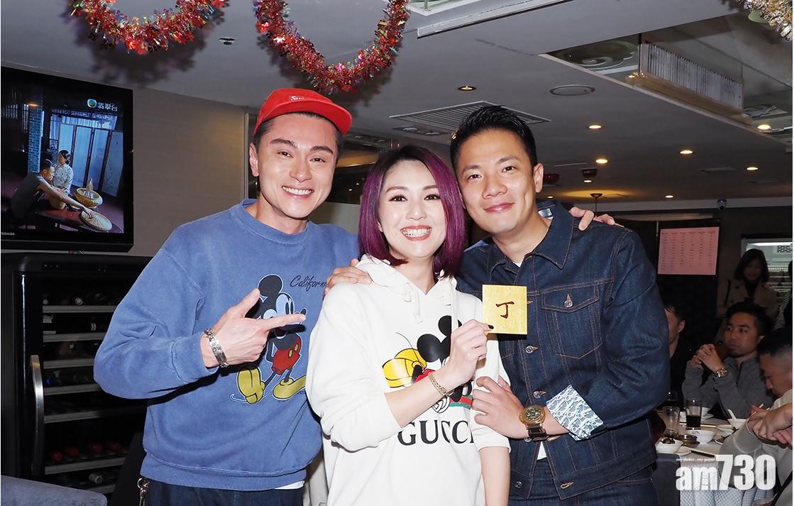 千嬅真假老公同台 齊玩穿越拍「多功能奶奶」？