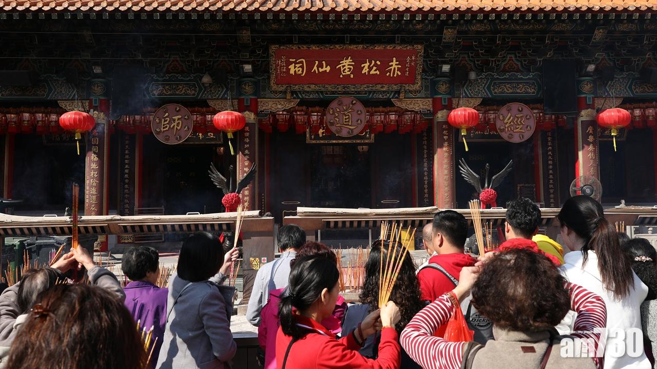 【武漢肺炎】黃大仙祠及車公廟暫時維持年三十通宵開放