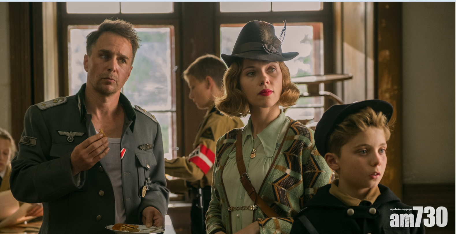 《陽光兔仔兵》惡搞希特拉  施嘉莉化身單親媽媽  剛柔母愛抗洗腦