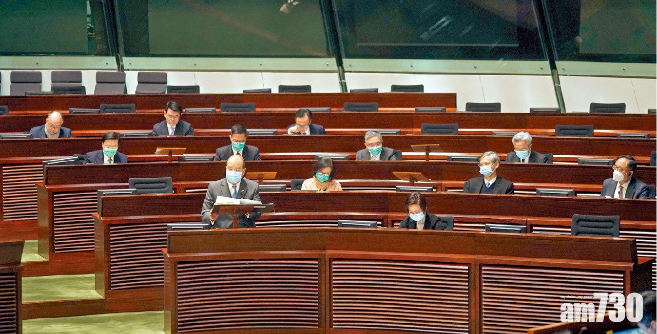 議員轟港府防疫無能  張建宗：未見成績盼諒解